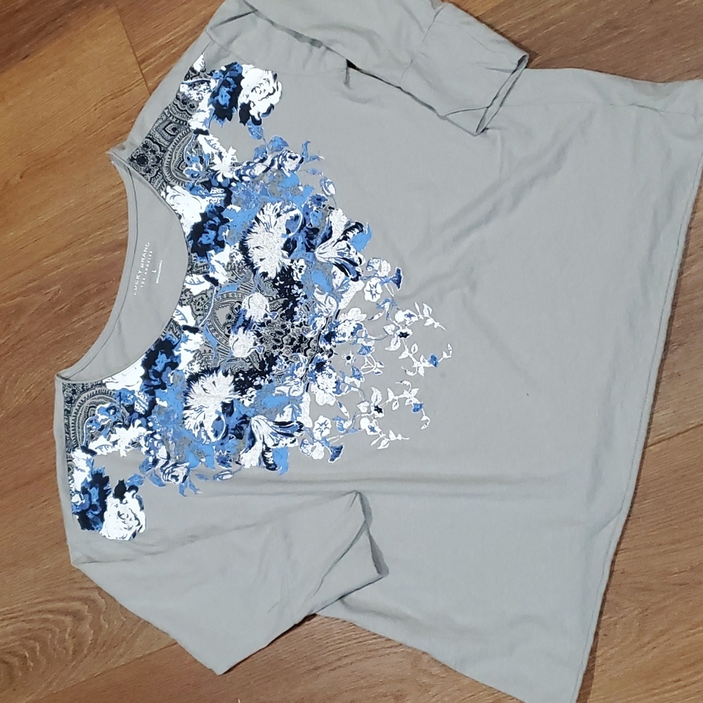 LUCKY BRAND tshirt. #3946 - Picture 2 of 7